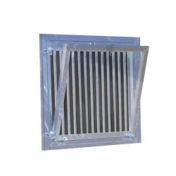 Fenêtre plexiglas avec barreaux oscillo battant