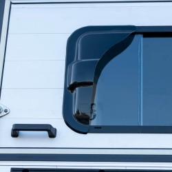 Déflecteur gauche fumé pour fenêtre 400x500